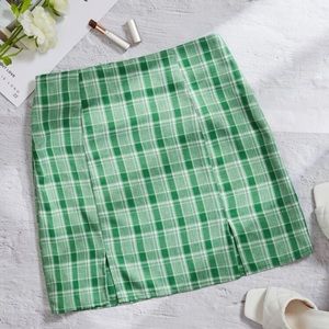 SHEIN Plaid Split Hem Skirt